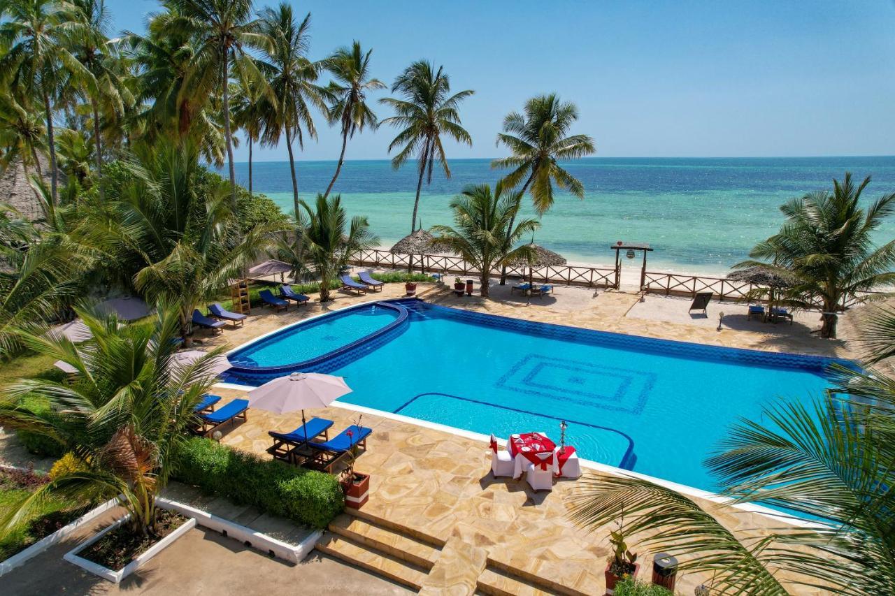 Sunny Palms Beach resort Zanzibar